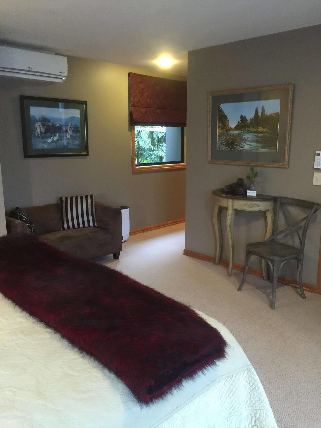 The Flying Trout Boutique Lodge Taupo Exterior photo