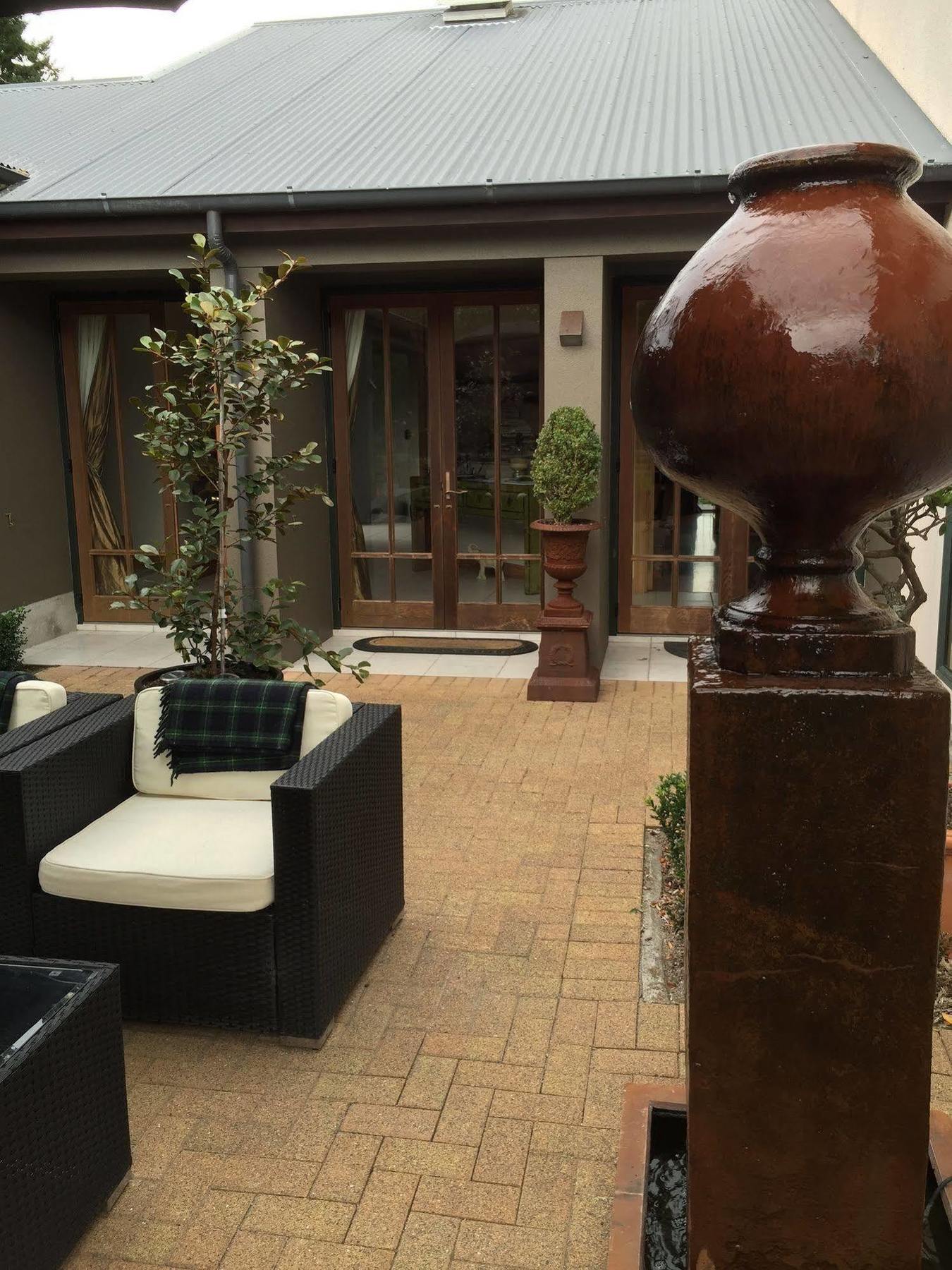 The Flying Trout Boutique Lodge Taupo Exterior photo